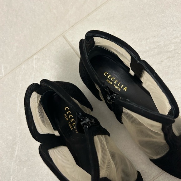 Elegant Black Ankle Booties - Picture 9 of 11